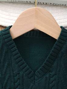 Boys' Collegiate Style Solid Color Cable Knit Sweater Vest - Dark Green - View 3