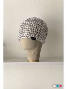 1 件带亮片字母的黑色标签。手工钩编镂空亮片便帽，时尚复古百搭轻便透气针织帽，适合春夏季节 - 針織帽 - 查看 26