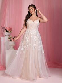 Mgiacy Plus Size Romantic Embroidered Mesh Maxi Wedding Dress