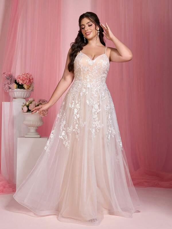 Mgiacy Plus Size Romantic Embroidered Mesh Maxi Wedding Dress