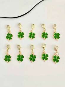 10 pièces Porte-clés trèfle à quatre feuilles porte-bonheur, pendentif porte-clés trèfle, cadeau parfait pour la Saint-Patrick, la remise des diplômes, le mariage, les cérémonies et la décoration de sacs d'emballage. Avec porte-badge et accessoires de voiture. - vert - Voir 2