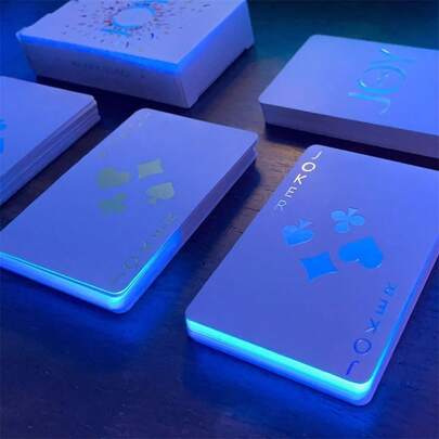 1 Set High-Quality Glow-In-The-Dark Playing Cards With Box, Durable Paper Cards Suitable For Parties, Dorms, Bars, And Family Gatherings, Adult Age Range - Elegant And Charming Design