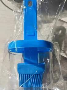 1 PIEZA Brocha de untar con depósito de aceite incorporado - Diseño de mango ergonómico, distribución uniforme del aceite, fácil de aplicar - Adecuado para escenarios de cocina al aire libre como cocina, barbacoa y camping. Apariencia de herramienta elegante, estructura semitransparente, hecho de material polimérico de alto índice de refracción.