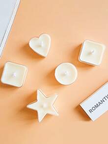 High-Transparency Flame-Retardant Plastic Candle Cups, Hand-Made For Creating A Romantic Atmosphere. Available In Various Styles Such As Round, Heart-Shaped, And Square.