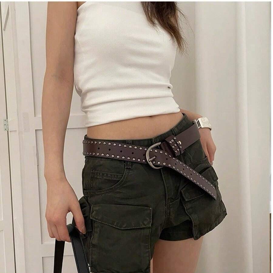 1 chiếc thắt lưng nữ màu nâu đinh tán tối giản đa năng, phù hợp với quần jean và quần thường ngày
