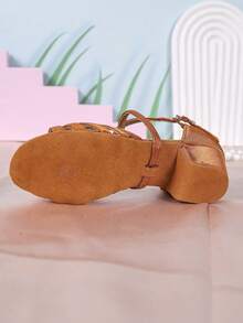 1 Pair Children's Dance Shoes, Girls' Indoor Soft Bottom Latin Dance Shoes - Rust Brown - View 2