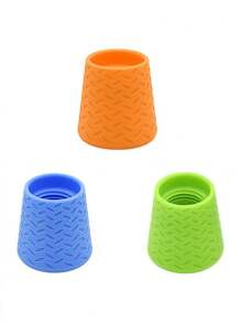 1 件便携式宠物清洁淋浴喷头，适合户外使用，硅胶宠物淋浴喷头，高防水等级，宠物清洁用品。可用于沐浴，但请勿将其浸泡在浴缸中，以免喷嘴堵塞。也适用于户外为狗狗降温；只需将其连接到矿泉水瓶上即可方便取用。