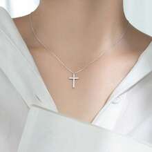 Cross Necklace For Women, 14K Gold Silver Plated Diamond Cross Pendant Necklace, Small Cross Charm Necklace Simple Cute Choker Necklaces, Faith Cross Jewelry First Communion Gifts - Bạc - Xem 1
