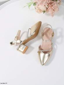 2025新款休闲时尚厚底凉鞋，适合青少年、大学生，春夏皆宜，四季皆可穿着