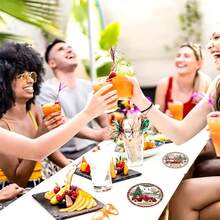 1 set/10 sets de 4 piezas/set de posavasos de Navidad con diseños de Papá Noel, campana de Navidad, copo de nieve, reno, árbol de Navidad, muñeco de nieve y pingüino de Navidad. Hechos de poliéster y goma, ideales para fiestas navideñas, bares, oficinas y hogares, para cualquier ocasión, de tamaño 3.94 x 3.94 pulgadas