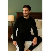 BELIME | Set de Pijama Básico de 4 Piezas para Hombre, Manga Larga, Cuello Redondo, Colores Variados | Tela Ligera con Elasticidad | Ideal para Primavera, Verano, Otoño e Invierno | Estilo Cómodo y Casual con Cárdigan en Cuello, Puños y Tobillos | Tejido Transpirable y Suave de Algodón y Poliéster | Ajuste Regular con Estilo Ajustado| Sin Bolsillos, Sin Forro, No Transparente | Lavar a Mano o en Lavadora con Agua Tibia, No Usar Cloro, Secado al Aire | Perfecto para Dormir, Estar en Casa o Relajarse en Familia | Pijama Largo con Corte Natural en la Cintura, Manga Normal, Diseño Clásico y Atemporal | Material de Alta Calidad: Cardigan, Psiphon | Ropa de Dormir Versátil y Cómoda, Ideal para el Descanso Diario y el Estilo de Vida Moderno