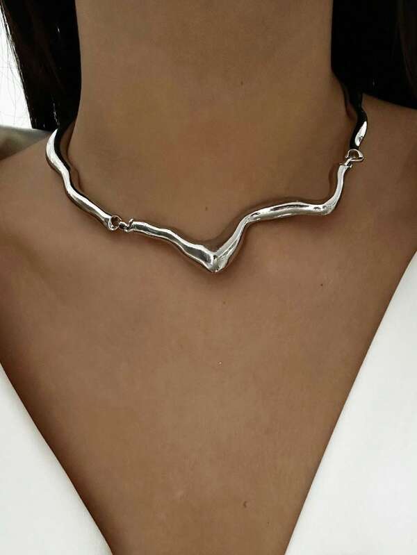 1pc Liquid Lava Metal Texture Choker Necklace, Geometric Twisted Design, Suitable For Party, Gift, Daily Wear
