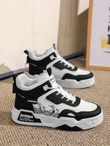 Nuevas zapatillas casuales de suela gruesa y media altura para hombre, otoño/invierno 2025, estilo deportivo y versátil de moda