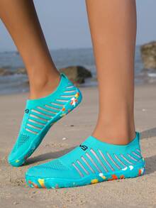 ZVB Chaussures d'eau pour couples, convenant aux amateurs de pieds nus. Chaussures de plage à semelle souple pour femmes, pour la natation, la plongée, les activités extérieures d'été à séchage rapide, la pêche, les chaussures de gué respirantes