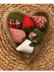 6pcsStrawberry Shaped Filling, Handmade Retro Style Fabric Strawberries, Tray Decoration, Room Decor,Decor,Desk Accessories,Trinkets,Birthday Decorations,Party Decorations,Room Decor, Living Room Decoration, Room Decoration, Bathroom Decoration, Outdoor Decoration, Can Be Used For Ation, Christmas Decoration, Home Decor Christmas Decorations Winter