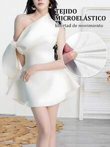 Vestido corto y minimalista de mujer en color liso, con tirantes de lazo y sin mangas, de color claro - Beis - Ver 3