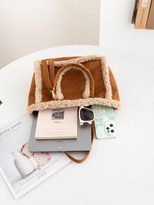 女士毛绒斜挎包手提包，秋冬新款时尚优雅可爱柔软仿麂皮托特包大容量单肩包，可调节肩带，是女性休闲外出和日常使用的完美礼物，新款女士皮草包