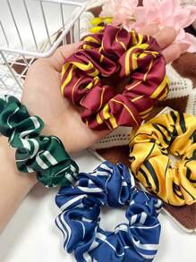 Warner Bros 1 pieza Diadema a rayas del mundo mágico de Hogwarts de Harry Potter para mujeres, diademas de los Casas de Gryffindor/Ravenclaw/Slytherin, accesorio de cabello para disfraz diario - el regalo perfecto para fiestas, diadema