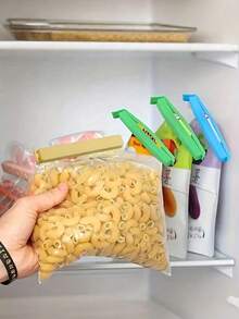 20 pezzi di Mollette colorate riutilizzabili per sigillare, Mollette portatili per la conservazione degli alimenti, Mollette a prova di umidità e polvere, Adatte per vari sacchetti di plastica e sacchetti per spuntino, Organizzazione e conservazione in cucina, Accessori da cucina, Strumenti da cucina, Applicabili a camera da letto, viaggio, ufficio, scuola, stagione back to school (disponibili 20/10/5/1 pezzi) - Multicolore - Visualizzare 3