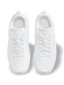 Nike 这款全新设计的Air 4运动鞋专为全天候玩耍和运动而设计，融合了经典风格与现代舒适性和耐用性。坚固而灵活的鞋笼与鞋面无缝衔接，为各种户外活动提供额外的支撑和耐用性。鞋底的Max Air气垫有效吸收冲击力，确保步伐柔软灵敏。这款多功能运动鞋采用黑色、深灰色和浅骨色配色，设计坚固耐用，抓地力可靠，是游乐场玩耍、上学和日常穿着的理想之选。 - 白色 - 查看 4