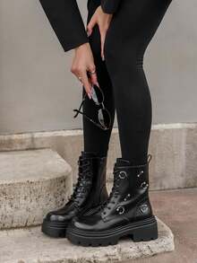 Boots Femme Semelle épaisse Style Rock Avec Anneaux Decoratifs - Black - View 1