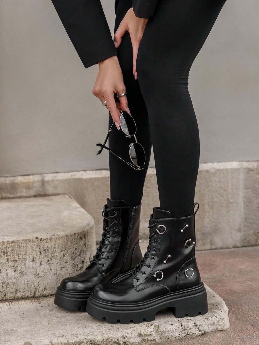 Boots Femme Semelle épaisse Style Rock Avec Anneaux Decoratifs - Black - View 1