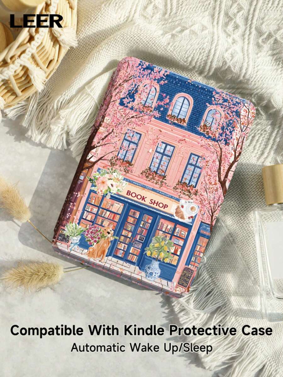 粉色皮革书店书架樱花图案保护套，兼容 Kindle 第十代（2019 款）、Kindle 第十一代至 2024 款（6 英寸），也适用于 Kindle Paperwhite 第十二代（2024 款）、Kindle Colorsoft Signature Edition 及其他型号。支持自动唤醒/睡眠功能，四角防摔，春季礼物。