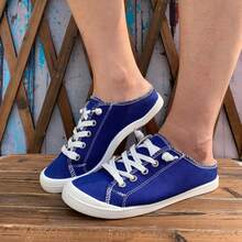 A Pair Of Comfortable, Simple And Versatile Blue Lace-Up Casual Shoes For Women. The Fresh Color Creates A Refreshing Feeling. The Simple Style Is Easy To Match, Adding Comfort And Beauty To Your Travel - Màu xanh lam - Xem 3