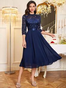 MIUSOL Abito a balze in chiffon con scollo a collo alto, maniche a 3/4, orlo con volant, decorato con paillettes e pizzo floreale, elegante abito da sera per signora, linea A, adatto per invitati a matrimoni, cerimonie di laurea, cene formali e altre occasioni, San Valentino - Blu Navy - Visualizzare 6