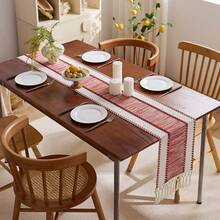 Nordischer Boho gestreifter Tischläufer: handgewebt mit Quasten, geeignet für Esstische, runde Couchtische und rustikale Heimdekoration, perfekt für Hochzeitsempfänge, Outdoor-Partys und Valentinstag-Dekorationen. Das rechteckige Design passt zur Heim- und Esszimmer-Dekoration, kann als Tischmitte für die Küche, dekoratives Tischzubehör und Landhausstil-Dekoration verwendet werden. Wunderschön gewebt, strapazierfähiger Stoff. - Rot - Übersicht 8