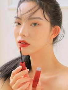 3CE BLURRING LIQUID LIP #Stay Away, Texture Mousse Acquosa, Sensazione Leggera e Liscia, Finitura Opaca Morbida, Sfuma le Linee delle Labbra, Look Pulito e Non Unto, Colori Attenuati e Avanzati, Altamente Pigmentato, Lunga Durata, REGALO, Makeup Coreano|K-Beauty|5,5g/0,19oz