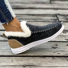2024 Newest Winter Cross-Border Extra Large Size Women Winter Shoes, Plush Lining, Thick Fur Trimmed, Warm, Flat Bottom
