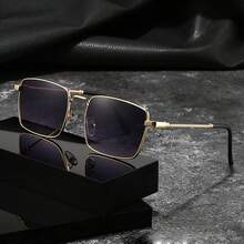 1pc Women's Fashion Square Fashion Glasses, Retro High-End European And American Style - Gold Frame Gray Film - View 1