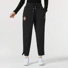 Puma 女款 2026 春季新款基础款时尚休闲运动裤，舒适抓绒慢跑裤，开衩裤脚，627271-01 - 黑色 - 查看 2