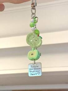 1个男女通用创意苹果吊坠钥匙扣，苹果纽扣装饰配件，节日生日礼物，万圣节配饰，教师节包包配饰，带证件夹的挂绳，汽车配饰，包包挂饰，圣诞节汽车礼物，送给朋友姐妹的礼物创意