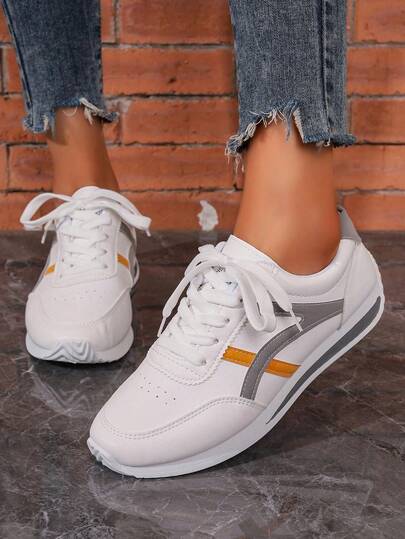 大码女式休闲运动鞋，学生校鞋，米色时尚平底系带舒适运动鞋