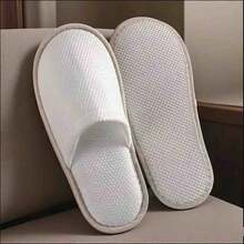 12pcs Disposable White Home Slippers, Unisex Spa Slippers, Bulk Hotel Slippers, Suitable For Guests, Non-Slip Sole, Closed Toe, Fluffy Guest Shoes, No Power Needed, Applicable For Bathroom, Wedding, Shoeless Home
