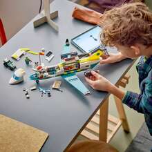 LEGO 城市紧急空中救护飞机儿童拼装玩具 - 角色扮演救援飞机模型，适合男孩和女孩，6 岁以上 - 积木英雄迷你人物 - 生日礼物 - 60465 - 60465 - 查看 8