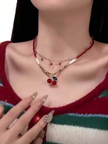 1 Peça Colar de Contas Colorido, Colar de Contas de Cereja Vibrante de Verão, Corrente de Clavícula de Estilo Nicho 2025, Corrente de Pescoço Doce. É adequado para as senhoras usarem durante as viagens, pode ser combinado para uso diário e pode ser dado como presente para familiares e amigos.