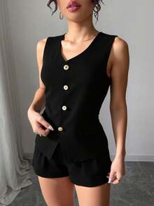 Conjunto está confeccionado en un tejido liso y ligero, chaleco sin mangas con escote en V, Un shorts de corte relajado y cómodo  Liso    Elegante  Casual    Bolsillo  Botón delantero  Botón    Oficina - Negro - Ver 2
