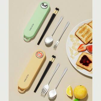 Set de couverts portable en acier inoxydable 304 style dessin animé, cuillère et baguettes avec boîte de rangement amovible. Set de couverts de voyage, set de vaisselle de cuisine, lavable au lave-vaisselle. Convient pour les étudiants et les adultes à la maison, à l'école, au bureau, en camping, pour les pique-niques