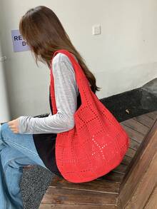 网眼轻便折叠斜挎包、大容量手提托特包、休闲百搭镂空学生包、户外度假购物袋，采用纱线编织而成，拥有米色、黄色等柔和色调。采用开放式设计，散发出慵懒奢华的气息。