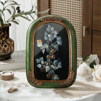 Cirelle Khung ảnh cổ điển màu xanh lá cây hình vòm, kích thước 5x7 và 8x10 inch, họa tiết hoa vàng trang nhã, làm thủ công từ nhựa giả cổ, thích hợp để trang trí tường, cũng có thể dùng làm quà cưới cho cô dâu hoặc quà tặng ngày lễ.