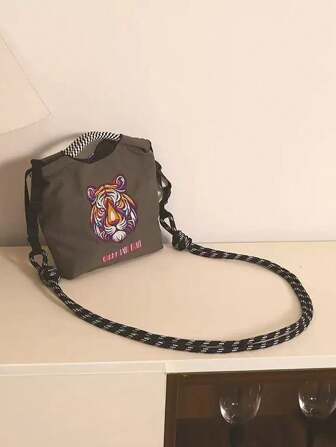 1 pieza Nuevo bolso de tela plegable de moda con diseño bordado de cabeza de tigre lindo, correa de hombro ajustable, adecuado para ir al trabajo, fiestas, de hombro/cruzado, bolsos de moda para damas