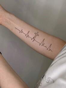 Tatuaje temporal resistente al agua y al sudor, lavable. 1 hoja. Diseño único y de alta calidad. Tatuaje de línea de latido activo. Patrón de electrocardiograma de moda. Adecuado para personas para uso diario. - Negro - Ver 4