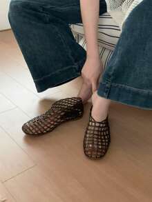 XIXITIAO 1 para sandałów z ażurową siateczką, wygodne płaskie buty z zamkniętymi palcami, oddychające, siateczkowe, wsuwane sandały na lato, idealne na wyprawy i wakacje - Czarne - Zobacz 8