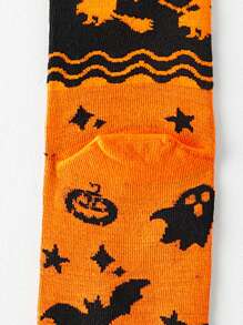 4 Pairs Halloween Themed Crew Socks, Pumpkin, Witch, Ghost, Bat Designs, Funny & Socks, Suitable For Holidays And Gifts, Fall Socks