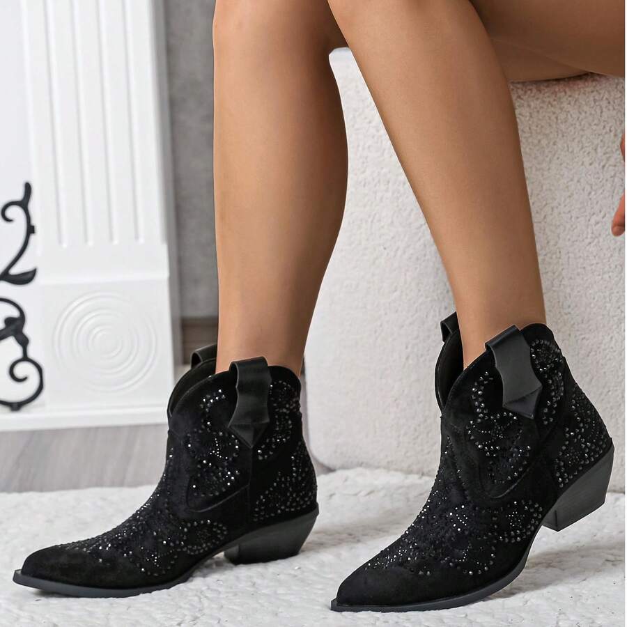 Fashionable Women's Boots - Black - View 1
