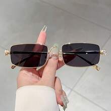 1 Pair Women Full Frame Rectangle Fashion Glasses Vintage Metal Frame Leopard Head Decoration Classic Green Glasses High-End Light Luxury Men Glasses Suitable For Taking Photos And Wearing - 透明的 - 查看 7