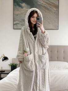 Damen Korallenfleece Bademantel mit Kapuze - Lang, warm, weich, lässige Nachtwäsche mit Taschen, maschinenwaschbar - Essentiell für Herbst/Winter - Milchig - Übersicht 2
